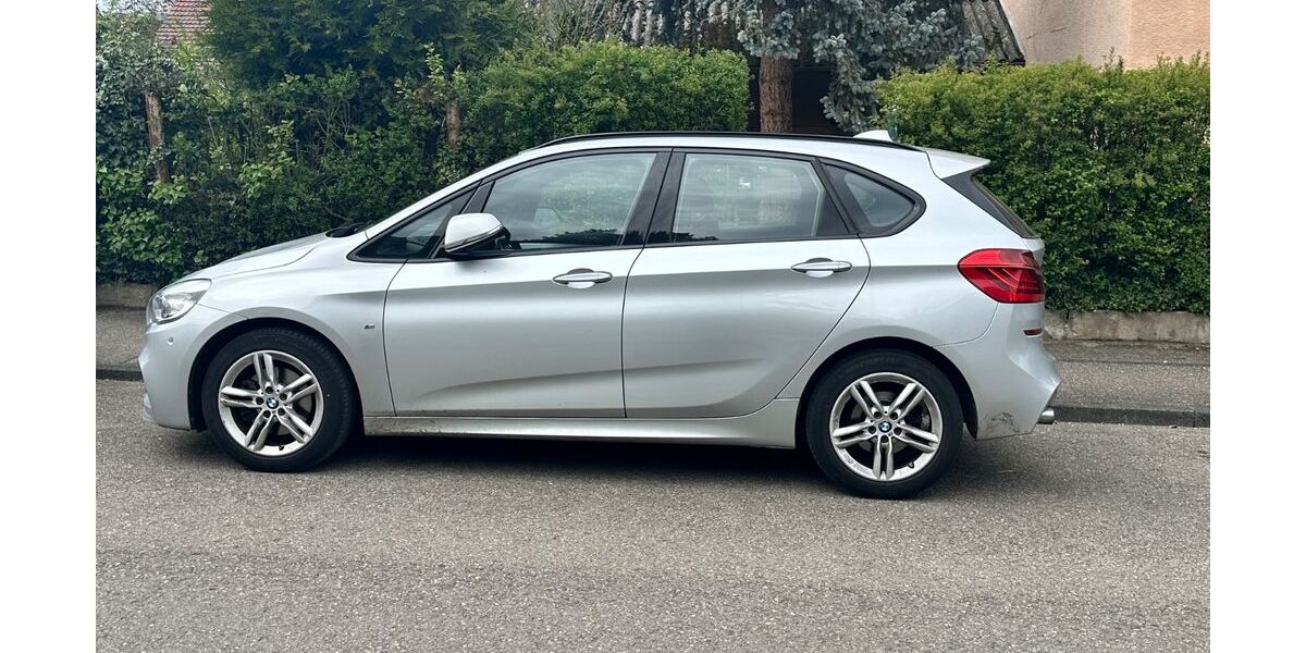 BMW 220 Active Tourer 90.000 km 14.500 &euro; Stuttgart 70378