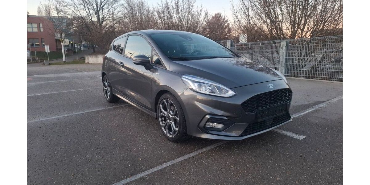 Ford Fiesta 115.000 km 7.999 &euro; stuttgart 70469