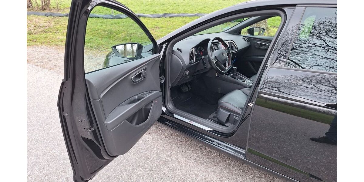 Seat Leon 116.000 km 16.600 &euro; Gärtringen 71116