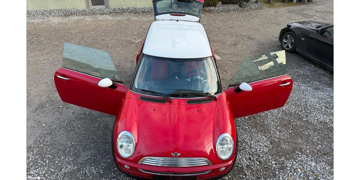 Mini Cooper 185.273 km 2.490 &euro; Böblingen 71032