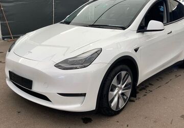 Tesla Model Y 111.556 km 30.990 &euro; Weinstadt 71384