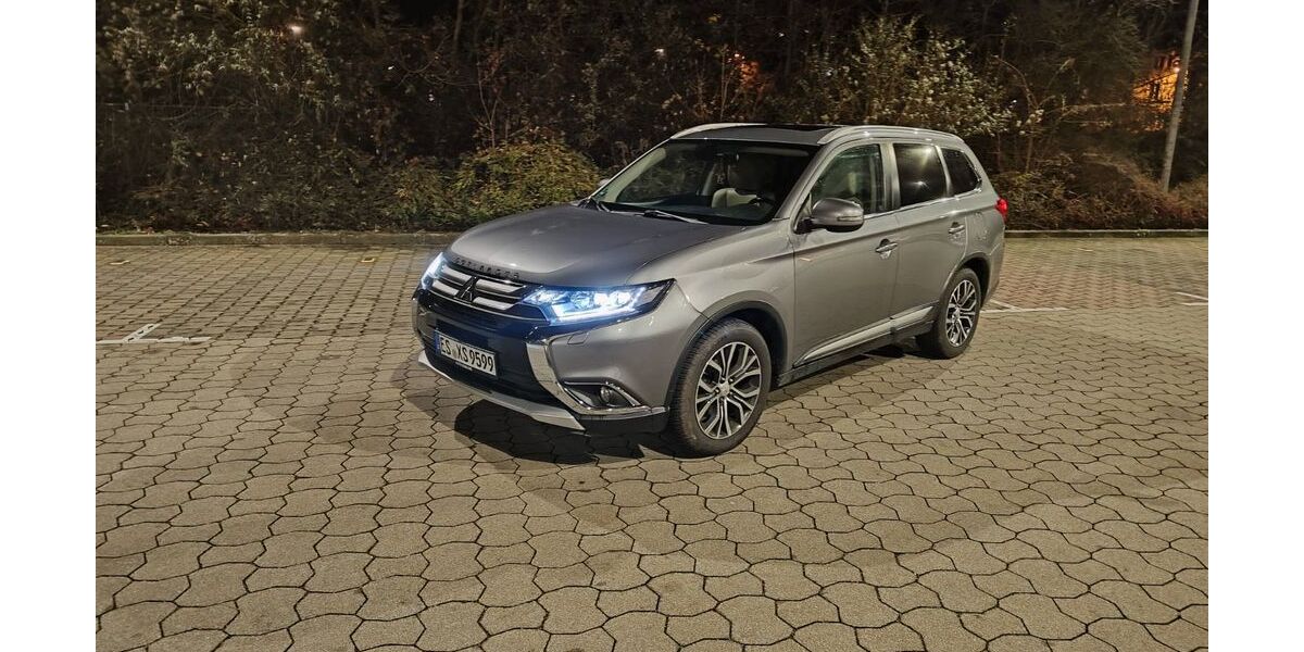 Mitsubishi Outlander 228.000 km 12.950 &euro; Esslingen am Neckar 73733