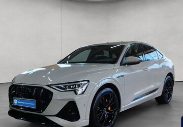 Audi e-tron 33.939 km 30.890 &euro; Stuttgart 70190