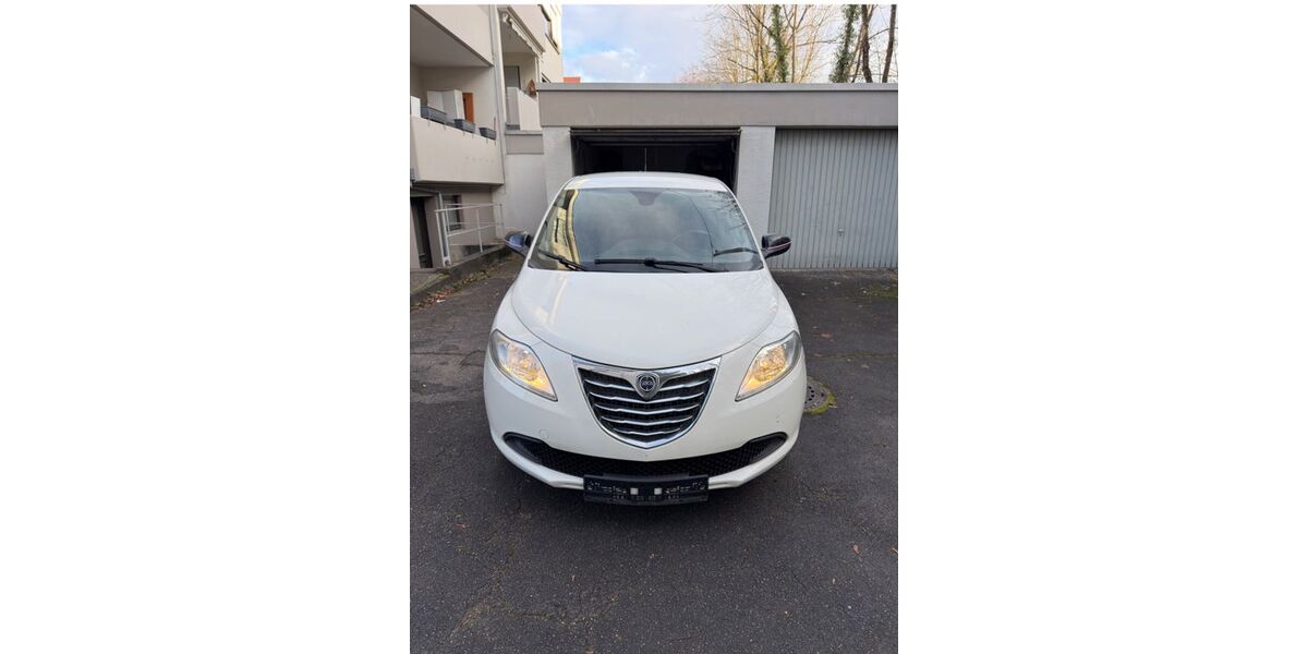 Lancia Ypsilon 197.000 km 2.200 &euro; Metzingen 72555