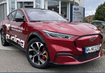 Ford Mustang Mach-E 53.000 km 37.890 &euro; Remshalden 73630