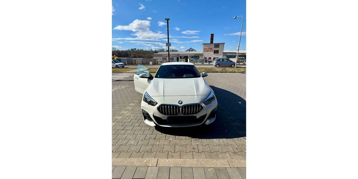 BMW 218 26.900 km 27.900 &euro; Stuttgart 70191