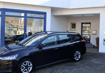 Ford Focus 31.300 km 19.451 &euro; Besigheim 74354