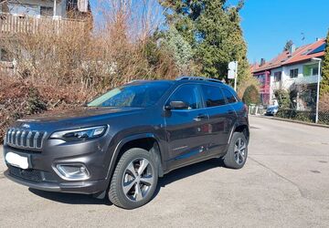 Jeep Cherokee 51.334 km 22.990 &euro; Stuttgart 70567