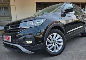 VW T-Cross 130.000 km 14.990 &euro; Stuttgart 70563