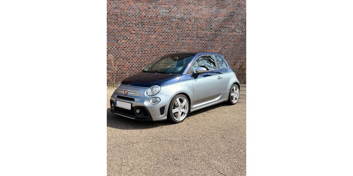 Abarth 695 84.200 km 19.900 &euro; Stuttgart 70182