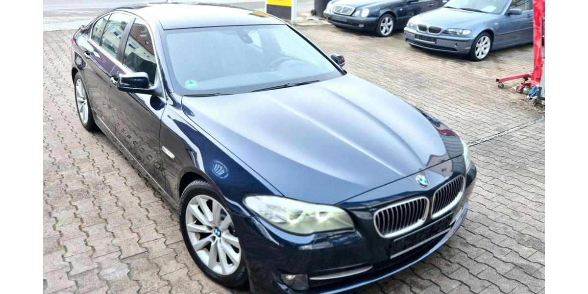BMW 523 94.004 km 15.900 &euro; Stuttgart 70435
