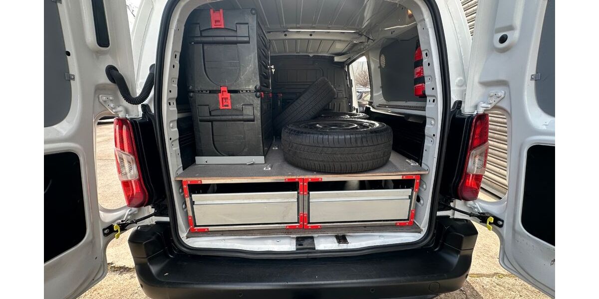 Opel Combo 48.529 km 14.700 &euro; Sindelfingen 71065