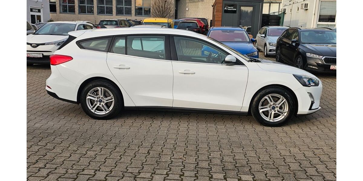 Ford Focus 105.930 km 11.950 &euro; Nufringen/Stuttgart 71154