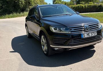 VW Touareg 153.114 km 17.995 &euro; stuttgart 70597