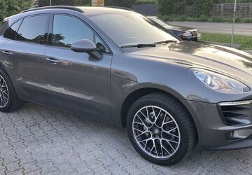 Porsche Macan 231.800 km 24.999 &euro; Stuttgart 70176