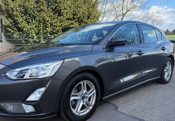 Ford Focus 59.000 km 13.999 &euro; Fellbach 70736