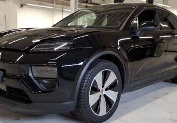 Porsche Macan 2.999 km 73.790 &euro; Stuttgart 70499