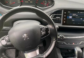 Peugeot 308 110.000 km 9.500 &euro; Neckartenzlingen 72654