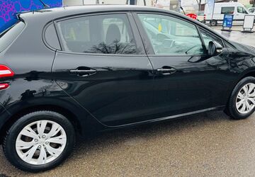 Peugeot 208 60.000 km 5.299 &euro; Filderstadt 70794