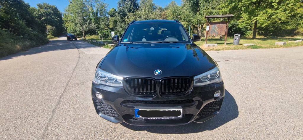 BMW X3 113.300 km 25.999 &euro; Stuttgart 70469