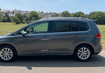 VW Touran 97.891 km 22.490 &euro; Stuttgart 70469