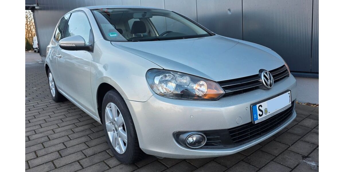 VW Golf 113.000 km 4.880 &euro; Holzgerlingen 71088