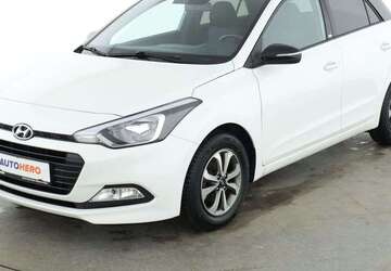 Hyundai i20 98.889 km 8.910 &euro; Stuttgart 70195