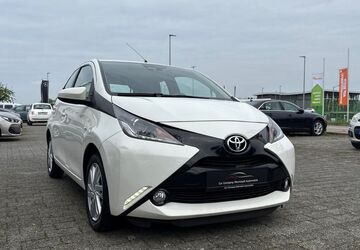 Toyota Aygo (X) 45.000 km 11.990 &euro; Weinstadt 71384