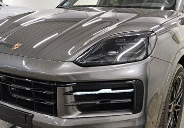 Porsche Cayenne 12.885 km 96.999 &euro; Stuttgart 70499