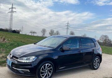 VW Golf 172.000 km 9.950 &euro; Mühlhausen 70378