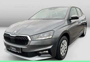 Skoda Fabia 1.111 km 21.690 &euro; Weinstadt-Endersbach 71384