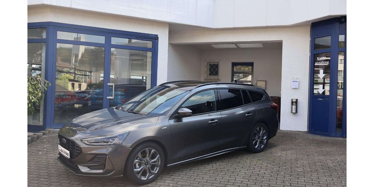 Ford Focus 16.500 km 25.700 &euro; Besigheim 74354