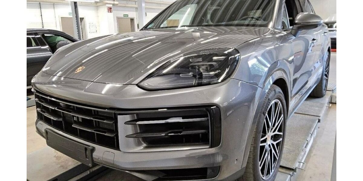 Porsche Cayenne 17.950 km 89.790 &euro; Stuttgart 70499