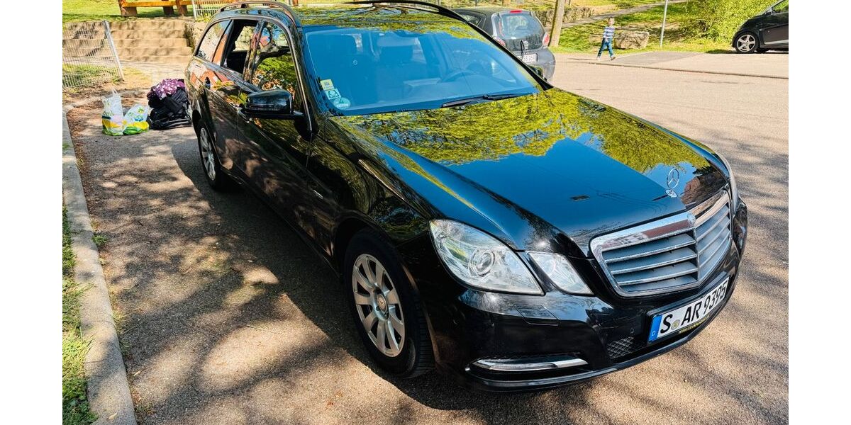 Mercedes-Benz E 220 248.700 km 8.499 &euro; Stuttgart 70374