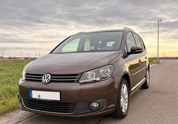 VW Touran 105.000 km 9.300 &euro; Pleidelsheim 74385