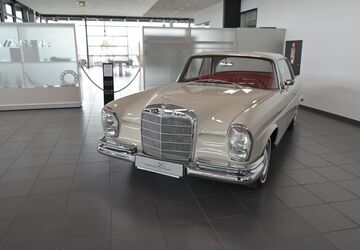 Mercedes-Benz 250 123.277 km 64.900 &euro; Waiblingen 71332