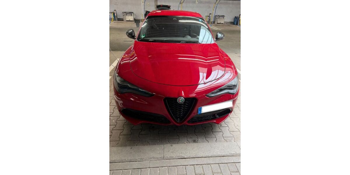 Alfa Romeo Stelvio 25.000 km 38.999 &euro; Stuttgart 70437