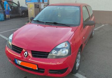 Renault Clio 81.000 km 2.590 &euro; Stuttgart 70619