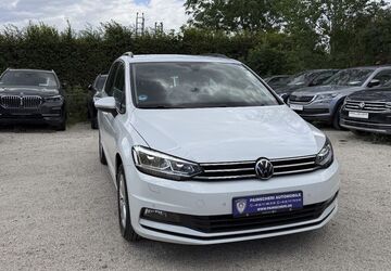 VW Touran 68.000 km 23.999 &euro; Stuttgart 70567
