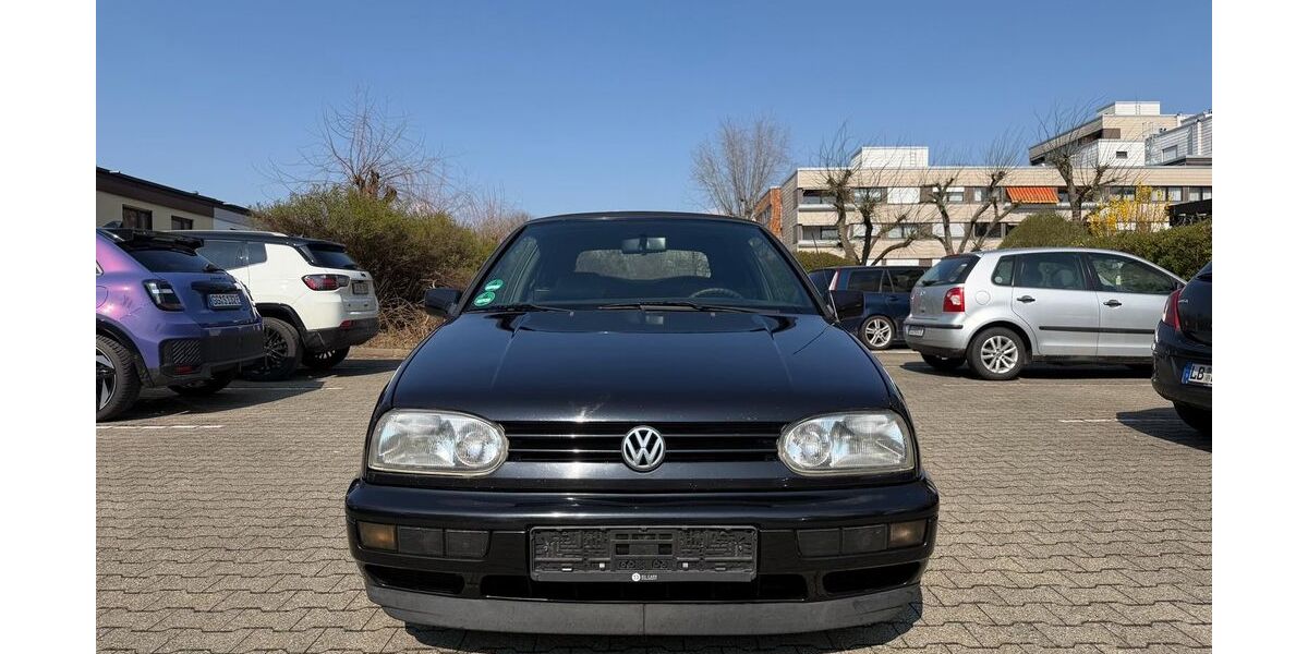 VW Golf 220.000 km 1.250 &euro; Besigheim 74354