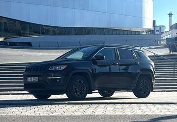 Jeep Compass 97.400 km 13.900 &euro; Stuttgart 70569
