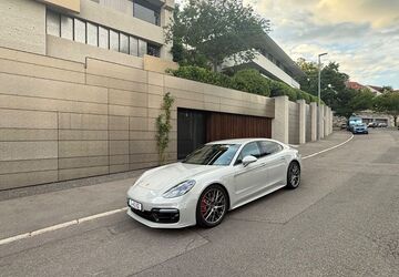 Porsche Panamera 49.500 km 71.900 &euro; Stuttgart 70182
