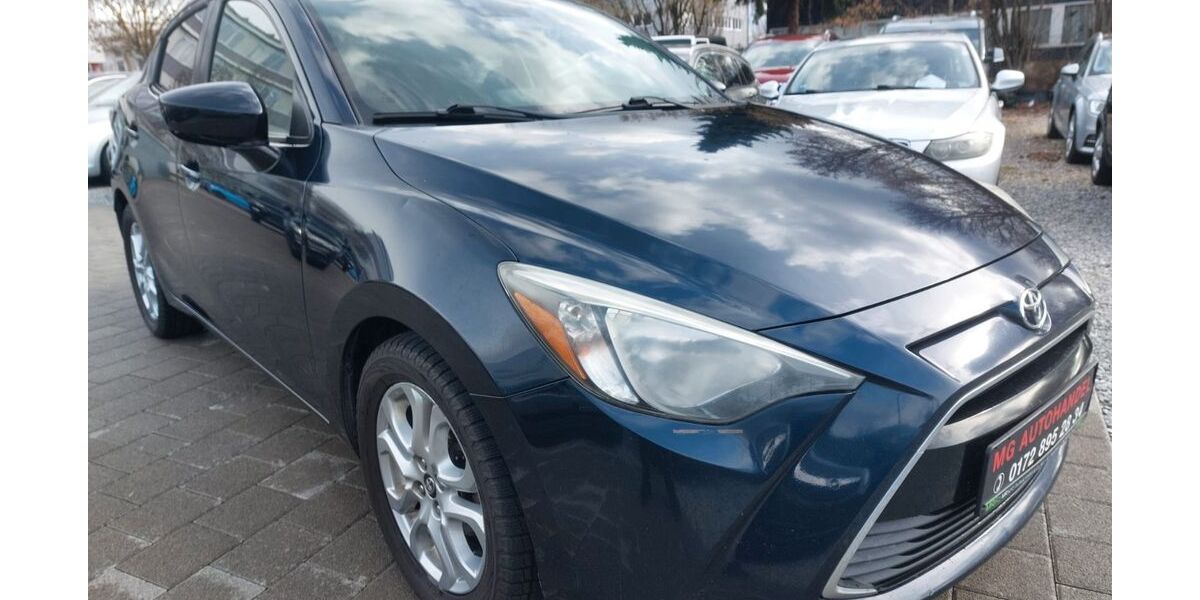 Toyota Yaris 147.193 km 7.999 &euro; Fellbach 70736