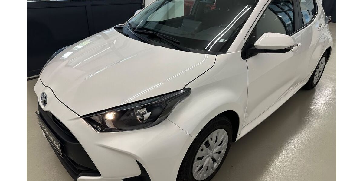 Toyota Yaris 79.629 km 15.390 &euro; LEONBERG 71229