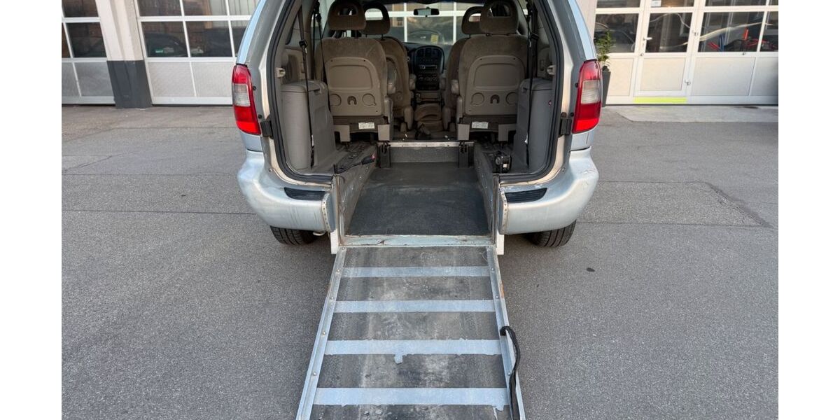 Chrysler Grand Voyager 159.800 km 2.499 &euro; Fellbach bei Stuttgart 70734