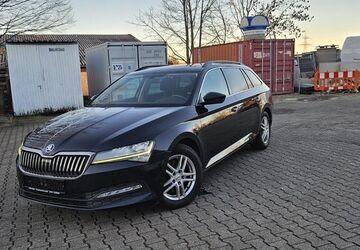 Skoda Superb 209.000 km 14.100 &euro; Waiblingen Neustadt ( 15 km von Stuttgart ) 71336