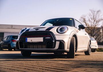 Mini John Cooper Works Coupé 25.841 km 27.900 &euro; Besigheim 74354