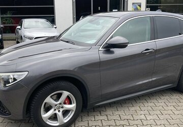 Alfa Romeo Stelvio Sprint 2.0 Turbo*2.Hand,Leder,Navi,Xenon 142.000 km 17.777 &euro; Schorndorf 73614