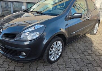 Renault Clio 181.591 km 3.290 &euro; Nufringen 71154