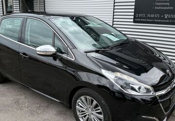 Peugeot 208 99.699 km 7.490 &euro; Magstadt 71106